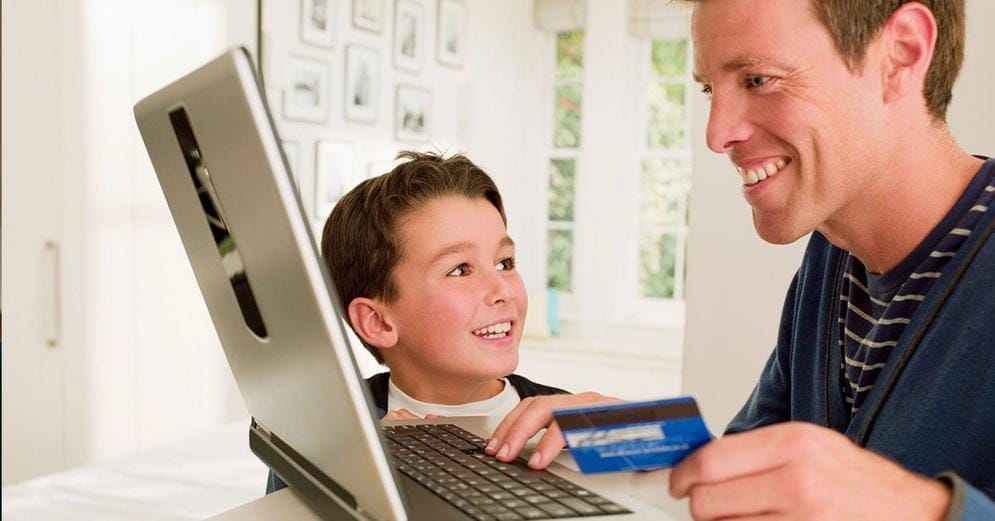 The Risks and Benefits of Refinancing Debt - Featured Image